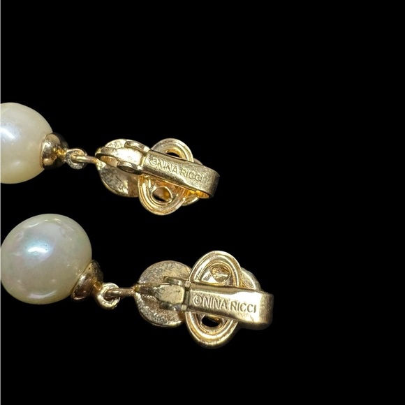 Nina Ricci Gold Tone and Pearl Clip On Earrings - Picture 4 of 4